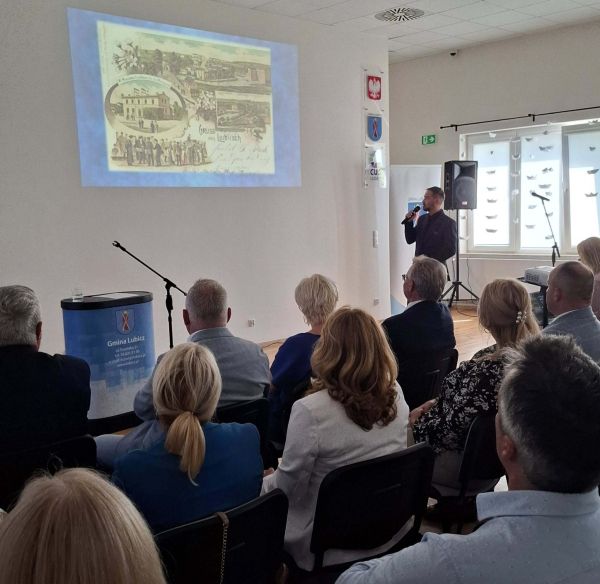 Prezentacja historyczna i widownia